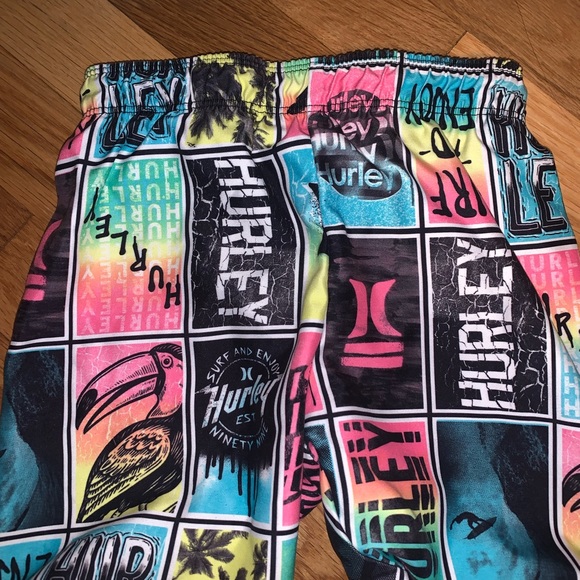Hurley boys swim outfit - Picture 2 of 4